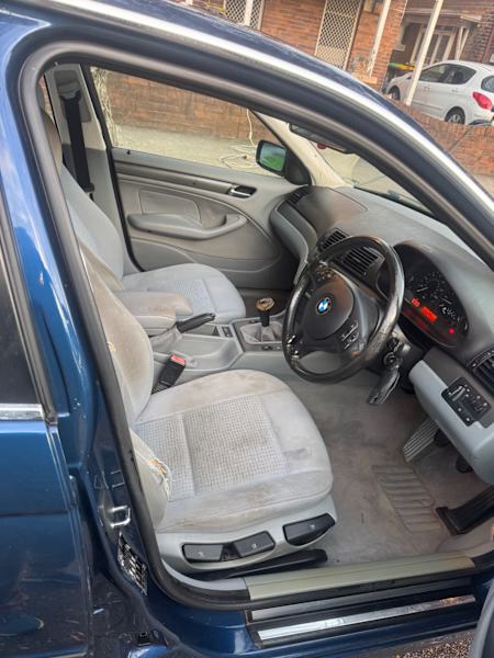 2004 BMW 3 20i 5 SP MANUAL 4D SEDAN62934706075523111