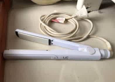 .VS SASSOON SLIM CERAMIC STRAIGHTENER* White63017318667778117