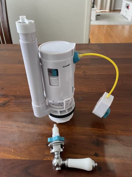 Heritage toilet cistern lever & outlet valve63440164652931110