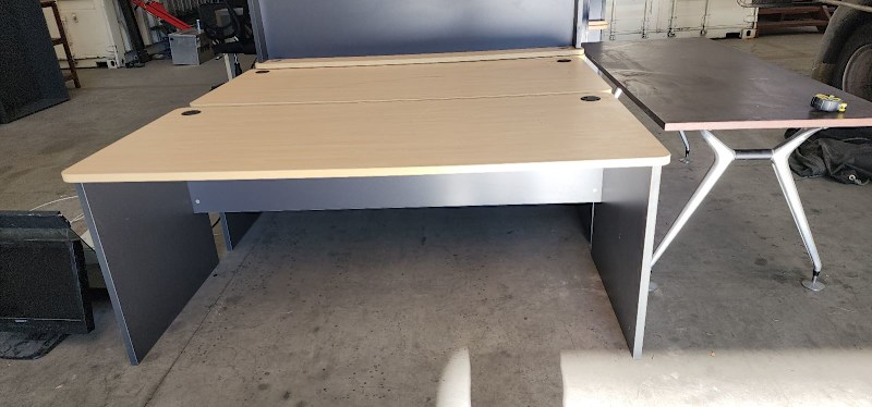 Office Desk x 4628633766223391123