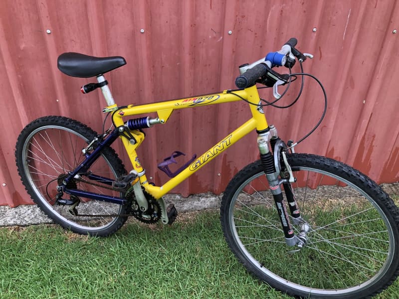 Downhill discount bike gumtree