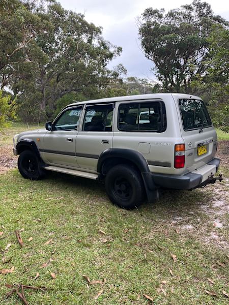 1995 TOYOTA LANDCRUISER GXL (4x4) 4 SP AUTOMATIC 4x4 4D WAGON62935688103809112
