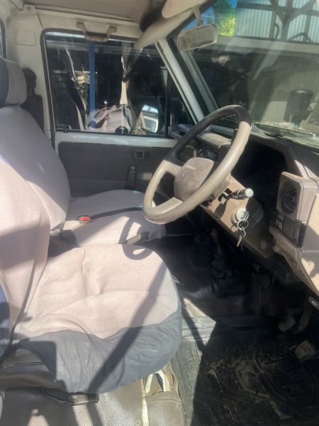 Toyota landcruiser hzj7562936656354690114
