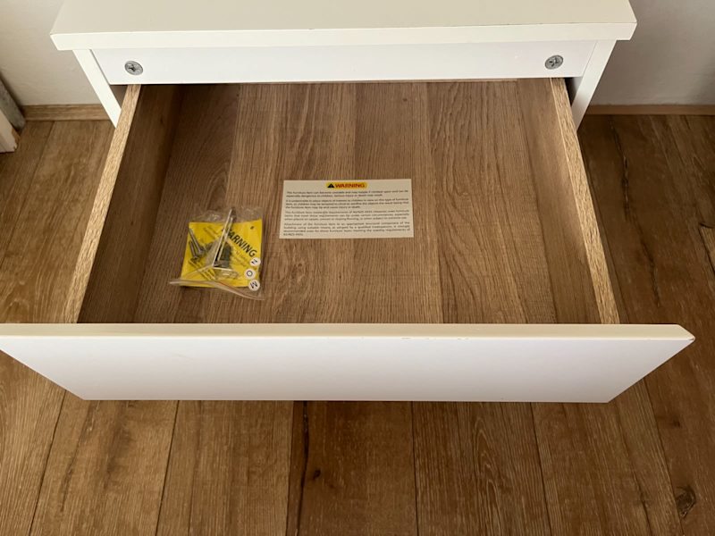 White Bedside Table62863384205313111