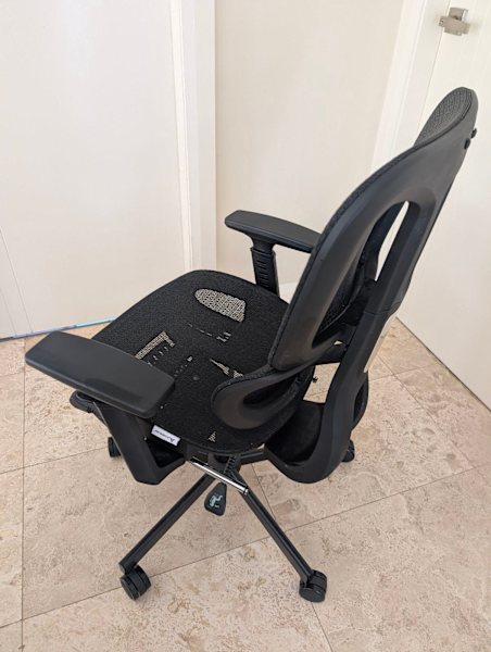 Office Chair with adjustable arm rest and foot rest62863382297857113