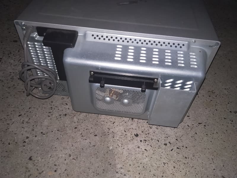 NN-CF770M Panasonic 27 L Flatbed Microwave63443663105154112
