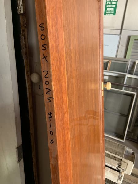 TIMBER DOORS 805 x 2025 $100 each63011559009666113