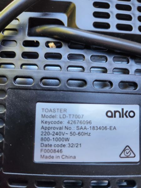 Kettle and toaster and microwave63012443141761112
