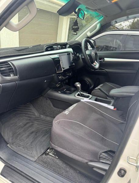 Toyota hilux62935682834305114