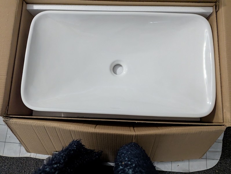 Basin White BRAND New63438638717571110