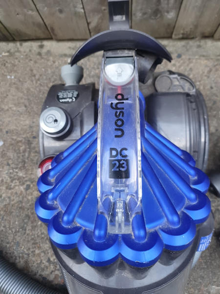 Dyson DC23 bagless vacuum 63470143084547111