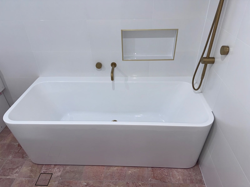 $1500 Posh domaine Back to wall standing bathtub 1700 x 750mm Reece630133504295691113