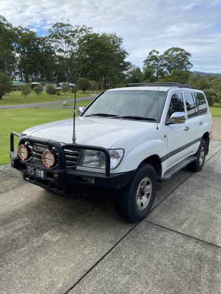 LANDCRUISER GXL SUPERCHARGED (4x4) V8 5 SP AUTO 4D WAGON 200362936660994049110