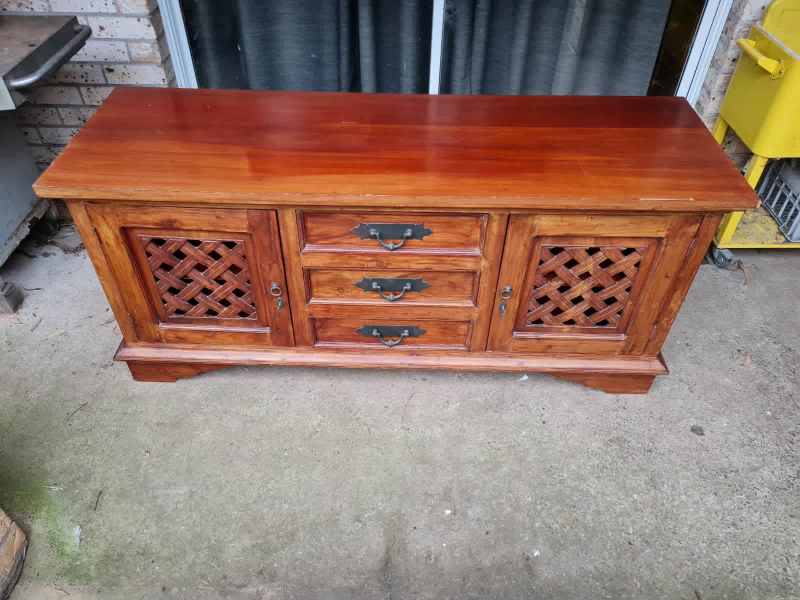 Solid Timber Entertainment TV Unit 62863378941570111