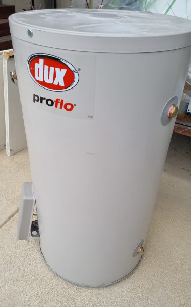 DUX Hot water system 80lt - good condition630217308106271116