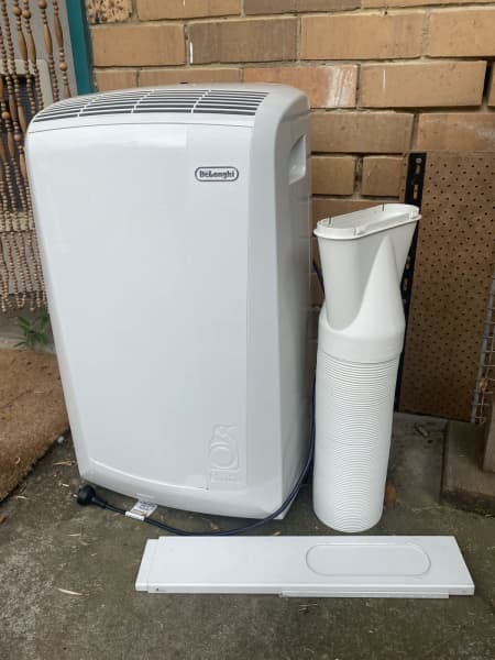 delonghi 2.4 kw pinguino portable air conditioner pacem82