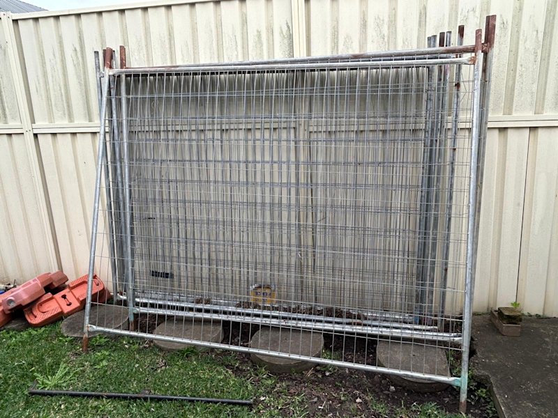 Gate fence 630124440399371127