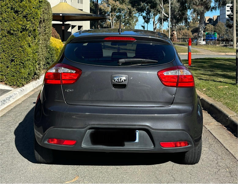 Kia Rio Hatchback for sale. Model 2012 Km-171k No accident record. 62936654017409112
