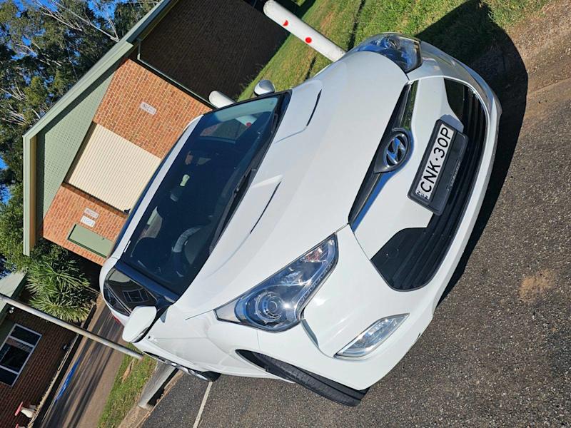 2013 HYUNDAI VELOSTER + 6 SP MANUAL 3D COUPE62934697355009111