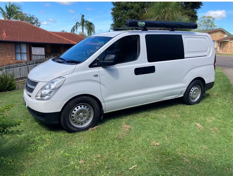 2012 HYUNDAI iLOAD 5 SP AUTOMATIC 4D VAN62934695126017112