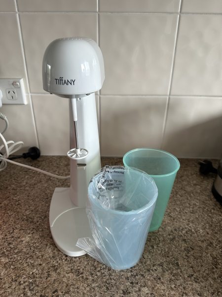 Drink mixer new no longer needed not used63019992350211111
