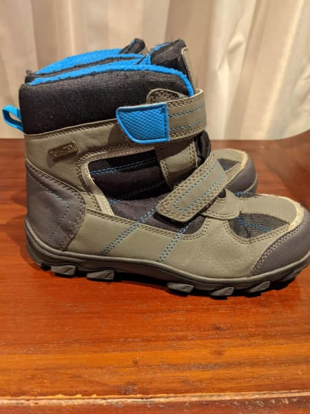 waterproof boots size 2