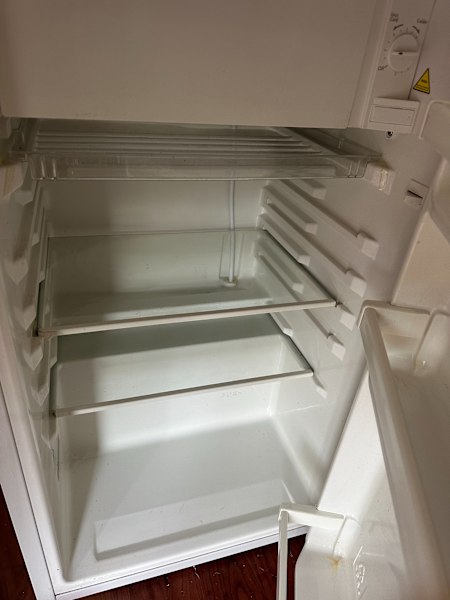 Moving Sale - Westinghouse mini fridge63023535395075114
