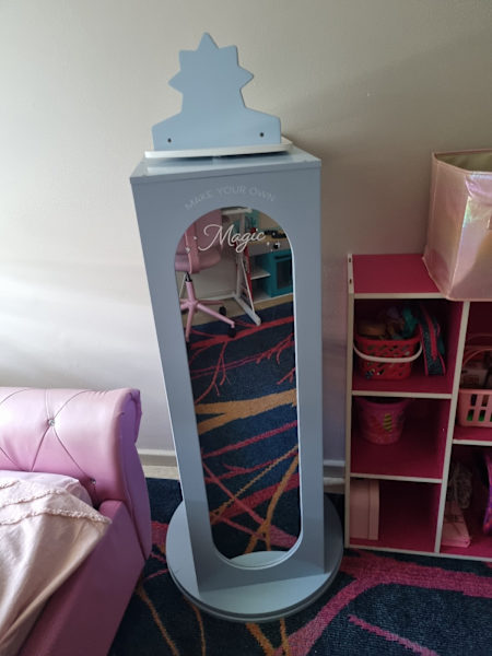 Princess shelf 62864724285443111