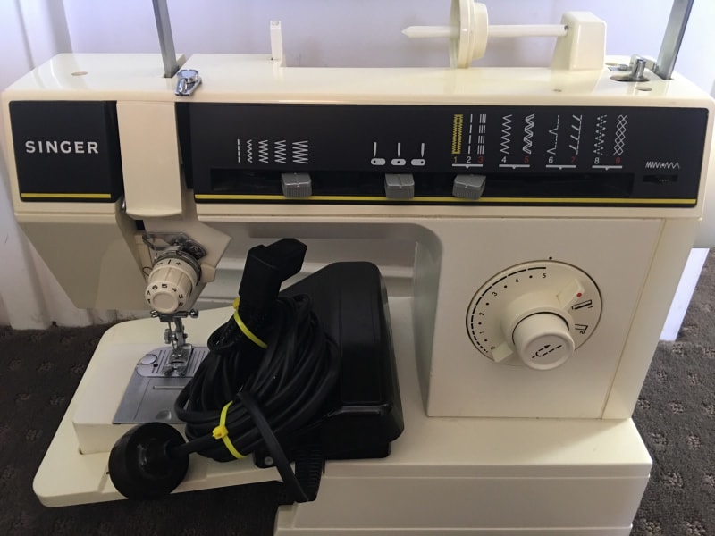 SINGER Vintage 6215C series  sewing machine63441438692609110