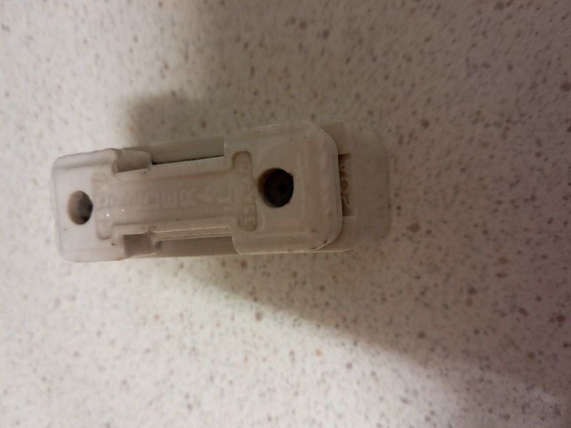 Federal Ceramic Fuse Holder 35A, $1063011558524546111