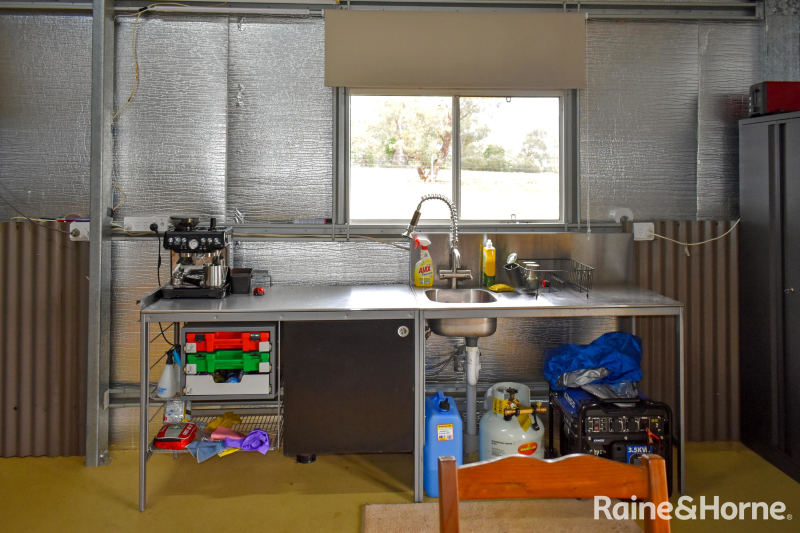 YOUR RURAL RETREAT AWAITS62929682300418114