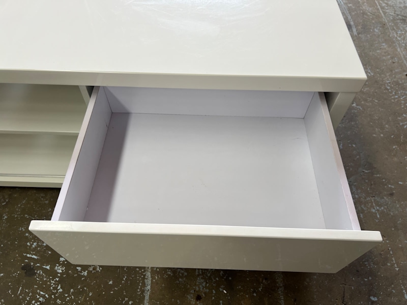 SOLID TV CABINET62863841039489114