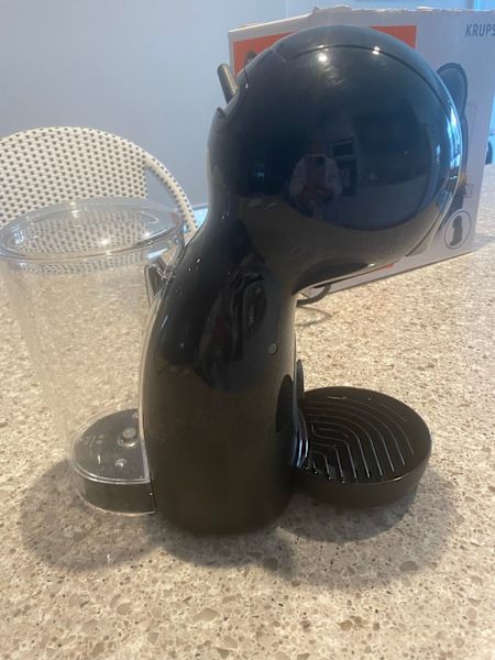  Nescafé Dolce Gusto (Piccolo XS) Coffee Pod Machine63016486210945112