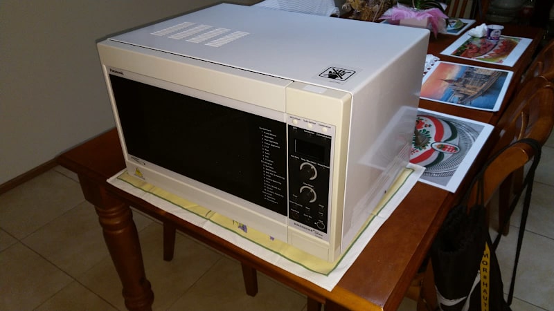 Panasonic Convection Microwave Oven NN-C2000W.630177666516511111