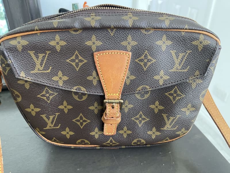 LOUIS VUITTON NOE PURSE W/DUST BAG, BOX for sale at auction on 8th