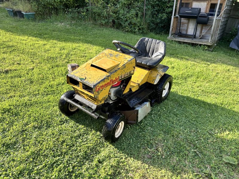 Greenfield ride on discount mower grass catcher