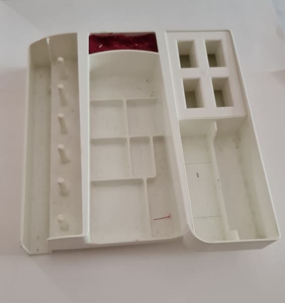 Accessory tray box for Husqvarna 6690 sewing machine vintage630177680917781118
