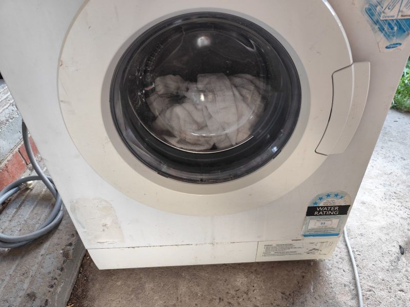Samsung washing machine ( Cheap delivery available)63016062131842113
