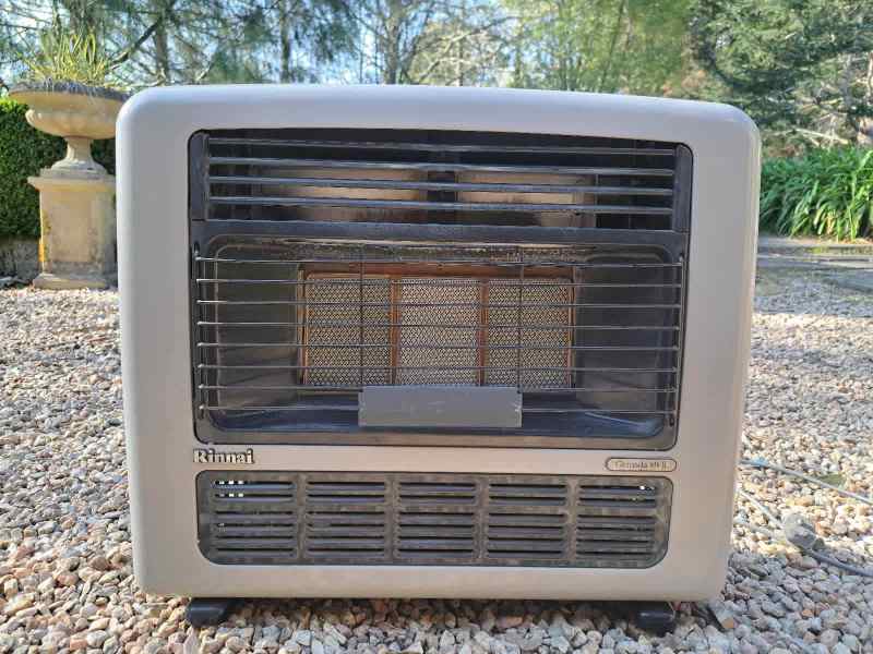 Rinnai Granada MK II Natural Gas Heater630221812652831125