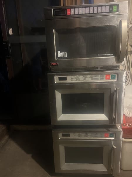  commercial microwaves and domestic in good working order63021282510467112
