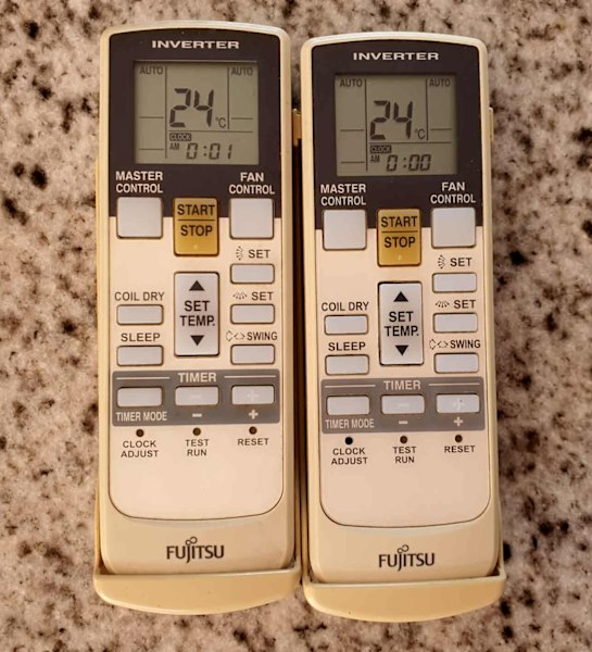 Genuine Fujitsu Split Inverter Remotes with Wall Brackets630195378561311115