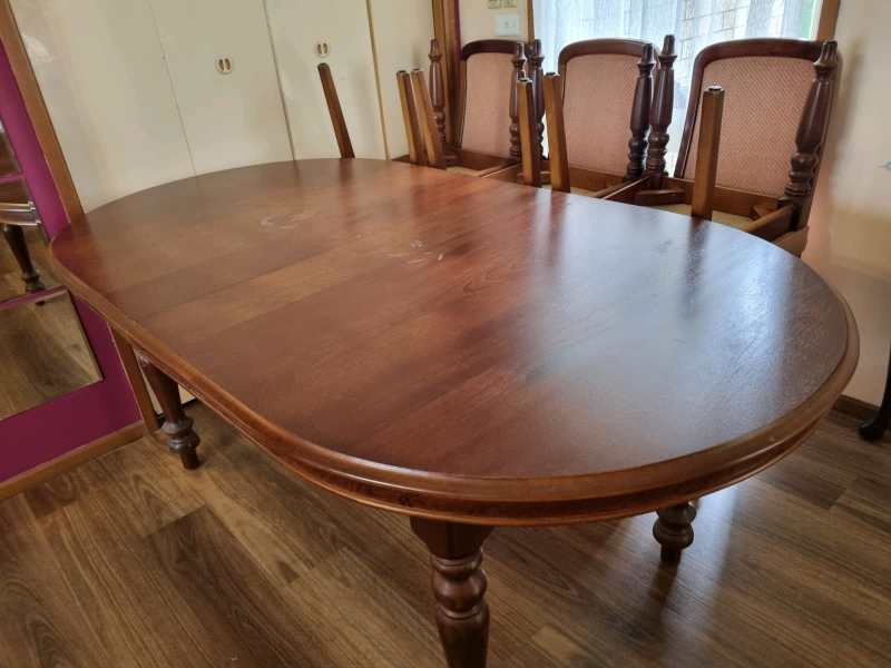 table with 6 chairs used