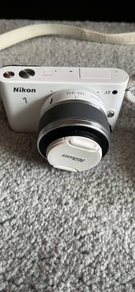 nikon 1j1 price