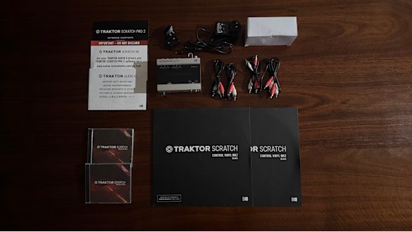 TRAKTOR SCRATCH A6 Traktor scratch pro 2 DJ機材 Native Instruments