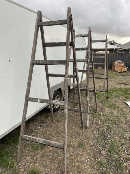 Old ladders63440221909633110