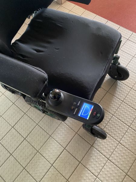 Electric wheelchair as new62864722869889113