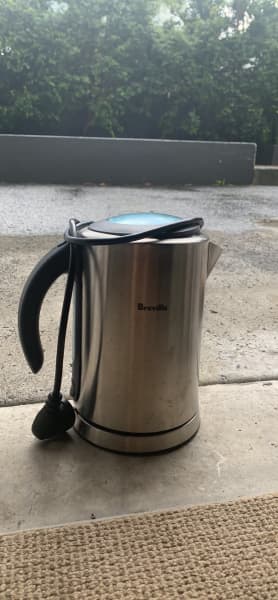 Breville Ikon Stainless-Steel Electric Kettle