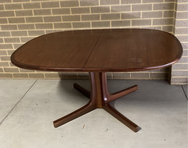 catt jarrah dining table