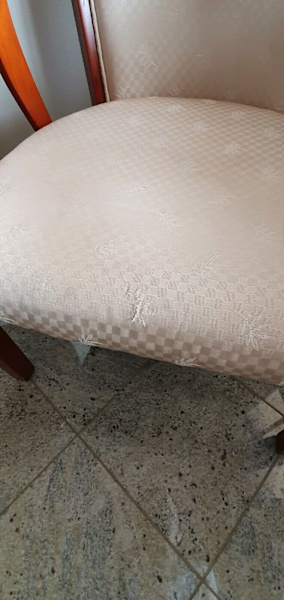 X2 Armchairs & coffee table63437624821378112