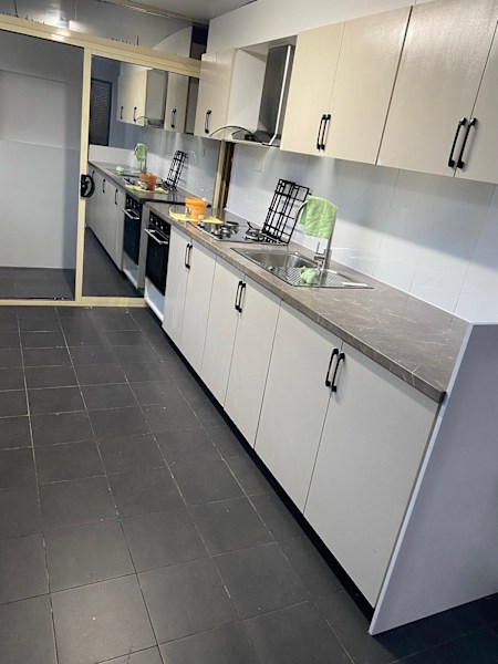 Guildford (Front block) House for Rent $650/wk63007596072834112